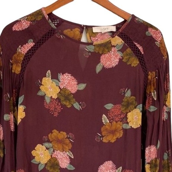LOFT Burgundy Floral Long Sleeve Key Hole Back Blouse Ruched Crochet Lace Flowy - Picture 14 of 15